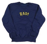 Tmavomodrá mikina s nápisem