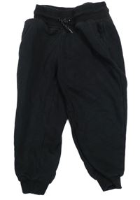 Černé tepláky Primark