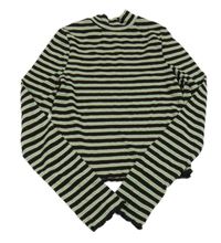 Černo-zeleno-bílé pruhované žebrované crop triko s rolákem M&Co.