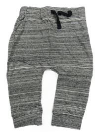 Šedo-černo-bílé melírované pruhované tepláky George