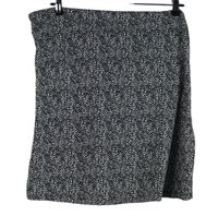 Dámský černo-bílý vzorovaný top bez ramínek Matalan 