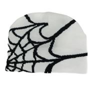 Bílo-černá pletená čepice s pavučinou