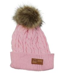 Světlerůžová vzorovaná pletená čepice s nášivkou a bambulí