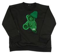 Černá mikina s medvědem a čepicí