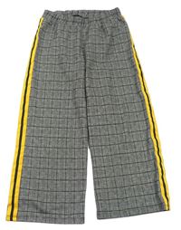 Šedo-černé kostkované capri kalhoty s proužkem C&A
