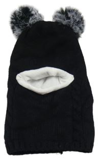 Černá pletená podšitá kukla s bambulemi 