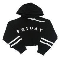 Černo-bílá slabá crop mikina s nápisem a pruhy a kapucí 