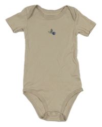 Světlebéžové body s borůvkou TCM