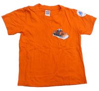 Oranžové tričko s autem Gildan 