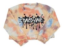 Korálovo-oranžovo-barevná batikovaná crop mikina s nápisem