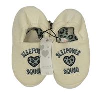 Nové - Smetanové domácí bačkory se srdcem a nápisem Jeff&Co vel. 33