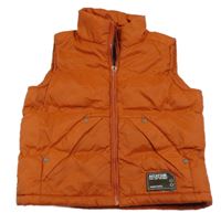 Cihlová šusťáková zateplená vesta s nášivkou Dunnes