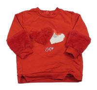 Červená mikina se srdíčky a kožíškem