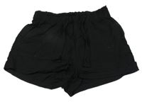 Černé sukňové kraťasy s páskem H&M