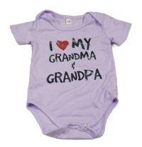 Lila body s nápisem