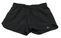 Černé sportovní funkční kraťasy Domyos 