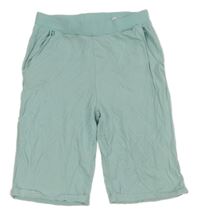 Světlemodré chino kraťasy name it.