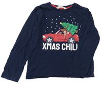 Tmavomodré vánoční triko s autem a sobem a stromečkem a nápisem H&M