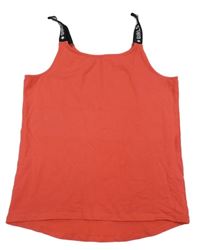 Červený top s černými ramínky 