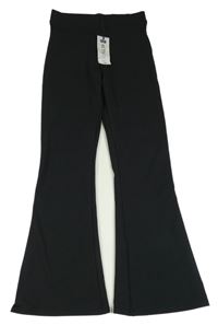 Nové - Černé flare legíny F&F