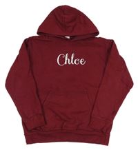 Vínová mikina s nápisem a kapsou a kapucí 