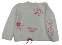 Bílá žebrovaná mikina se srdíčky