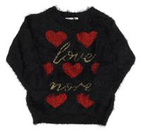 Černý chlupatý svetr se srdíčky