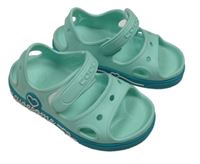 Mentolové gumové sandály se srdíčkem Crocs vel.21