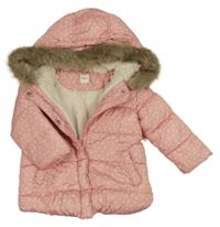 Světlerůžová prošívaná šusťáková zimní bunda se srdíčky a kapucí s kožešinou