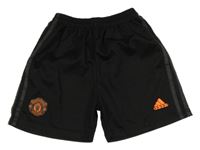 Černo-tmavošedé sportovní fotbalové kraťasy Manchester United Adidas