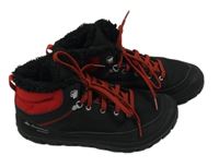 Černo-červené zimní kotníkové outdoorové boty Quechua vel. 37