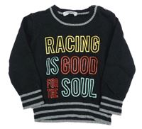 Černý svetr s nápisem