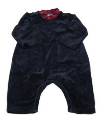 Tmavomodrý sametový overal s vínovým lemem 