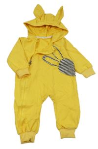 Žlutá tepláková kombinéza se zajíčkem a kapucí 