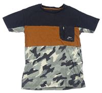 Šedo-zeleno-skořicové tričko s army vzorem a kapsičkou Nutmeg