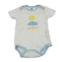 Bílé body s mrakem a sluncem