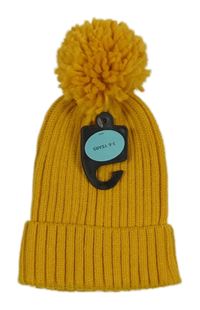 Nové - okrová pletená čepice s bambulí M&S