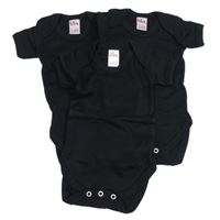 3x černé body 