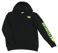 Černá mikina s nápisem a kapucí bpc