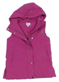 Malinová prošívaná šusťáková zateplená vesta s kapucí Juicy Couture