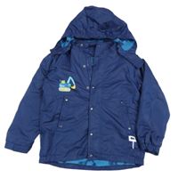 Tmavomodrá šusťáková jarní bunda s buldozerem a odepínací kapucí impidimpi