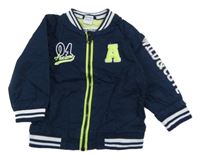 Tmavomodrý plátěný jarní bomber s písmenkem a číslem a nápisy a pruhy dopodopo