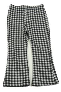 Černo-bílé kostkované flare úpletové kalhoty Matalan