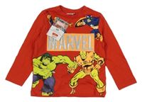 Nové - Červené triko s Avengers a flitry Marvel