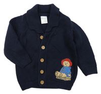 Tmavomodrý propínací svetr s Paddingtonem F&F