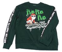 Tmavozelená mikina se Santou a nápisy C&A