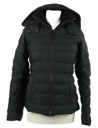 Dámská černá šusťáková zimní bunda s kapucí Zara