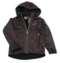 Mahagonovo-černá softshellová bunda s nápisem a kapucí 