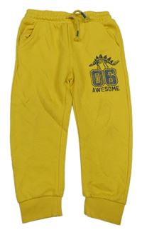 Žluté tepláky s dinosaurem a číslem F&F