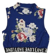 Tmavomodro-bílý květovaný crop top 